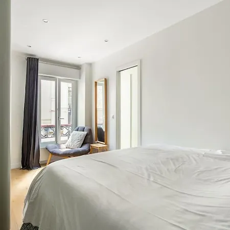 Bastille Nest In 12 Paris